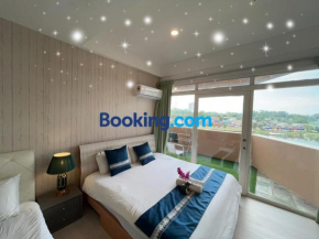 Riverbank suites waterfront